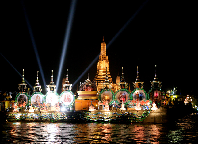 泰國水燈節-1.jpg